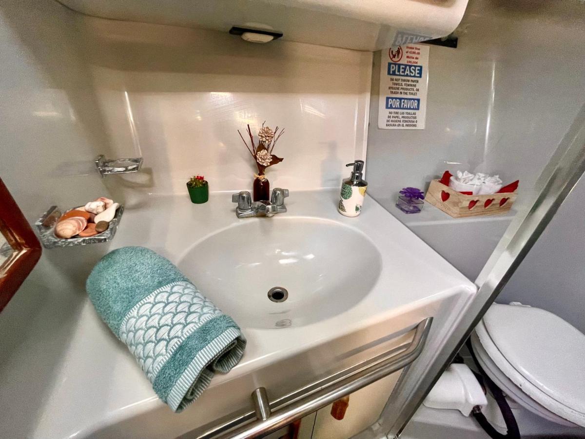 Yacht Hotel Barcelona San Adrián de Besós Zewnętrze zdjęcie